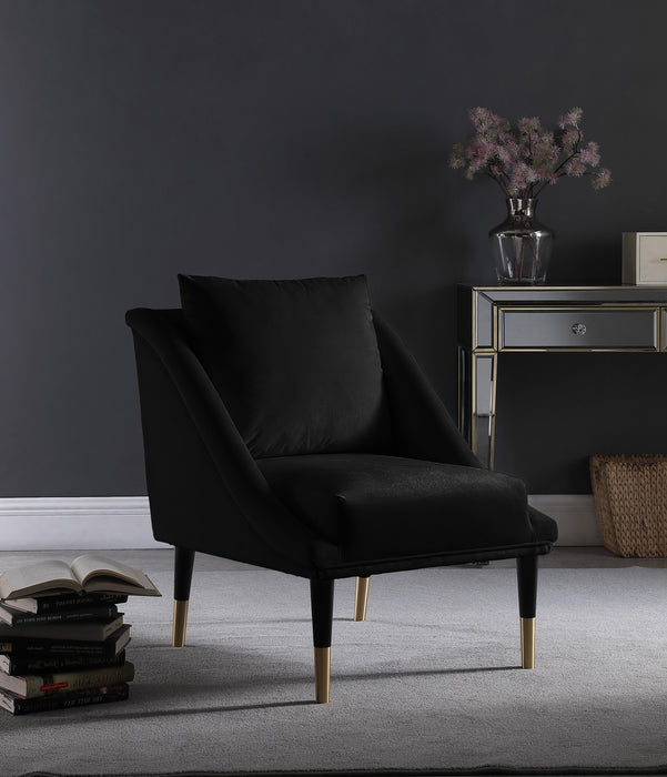 Elegante Black Velvet Accent Chair